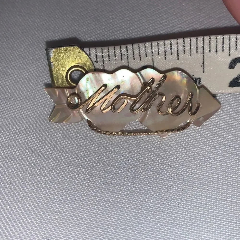 Vintage Mid Century Mother Of Pearl Gold Brooch‎